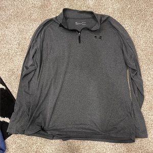 Men’s Under Armour Lightweight 3/4 zip.